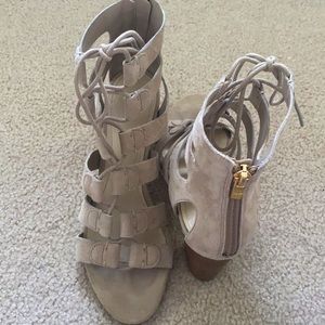 Marc Fisher 2in Heels (Size 7 1/2)